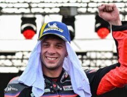 **Murid Rossi Minta Maaf usai Tabrak Marc Marquez di Sirkuit Mandalika**