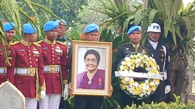 Duka Para Tokoh Atas Berpulangnya Istri Wapres ke-4 Umar Wirahadikusumah – Update 1
