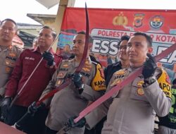 [7 Anggota Gangster di Bogor Ditangkap saat Konvoi, Senjata Tajam dan Perlawanan tercatat]