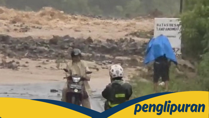 Longsor Maut Tutup Jalan Trans Ampana-Poso, Lalu Lintas Lumpuh!