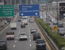 “Titik Kepadatan Sejumlah Tol di Jakarta Pagi Ini: Krisis di Jantung Ibukota!”