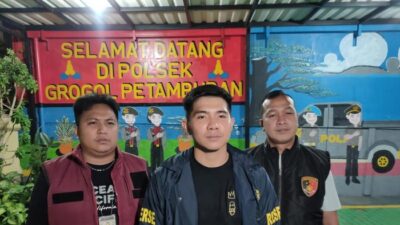 ABG di Jakbar Dibacok, Pelajar Berlari Kejar Sampai Warung!