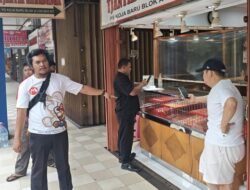 Pria di Jakut Pura-pura Beli, Kalung Emas 25 Gram Diselundupkan!