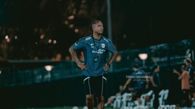 **Permohonan Patrick Kluivert ke Skuad Timnas Indonesia: Membangun Mimpi 180 Menit ke Piala Dunia 2026**