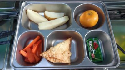 Menohok! Menu MBG Pangsit dan Kentang Rebus di SDN Depok Jadi Perbincangan Heboh