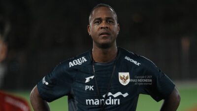 “Kluivert: Timnas Indonesia Pantang Tunjukkan Rasa Takut, Ajak Mental baja Lawan Intimidasi”
