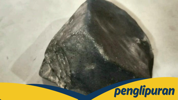 Meteor Diduga Jatuh di Tegal, Batu Langit Ini Jadi Perbincangan Warga!