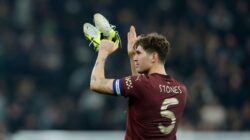 “Cedera Nyaris Bikin John Stones Pensiun Musim Lalu: Kisah Ketahanan yang Mengguncang Dunia Bola”