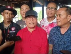 [Hukum Adat Menanti untuk Rizky Kabah, tapi Boleh Diwakilkan Keluarga]