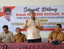 “Andre Rosiade: Menyalurkan Harapan, Ratusan Beasiswa PIP Hadir di Solok”