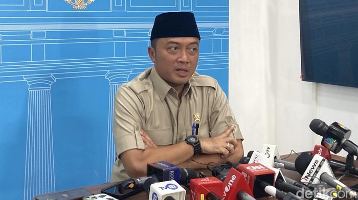 Prabowo Siap Umumkan 9 Nama Komisi Reformasi Kepolisian.