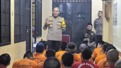 Kapolres Bekasi Bersama Ustaz Bina Tahanan dalam Rutan, Inovasi Pembinaan Napi