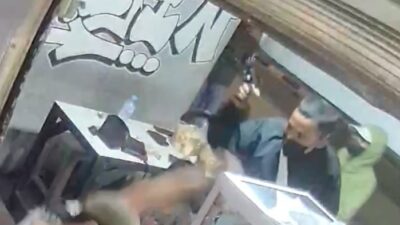 Viral Penyerangan Brutal di Warkop Tanah Abang: 2 Orang Tewas Kena Tembak!