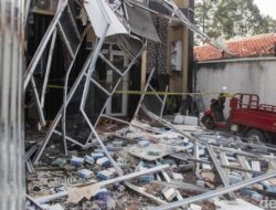 Polisi Terus Selidiki Asal Ledakan Gedung Farmasi Tangsel, Misteri Belum Terungkap