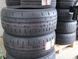 “Penjualan Mobil Turun, Pabrikan Ban Terancam Kebangkrutan?”