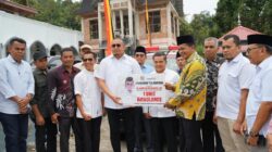 Andre Rosiade Soroti Kebutuhan Darurat, Serahkan Ambulans ke Masjid Raya Palembayan Tangah Agam!
