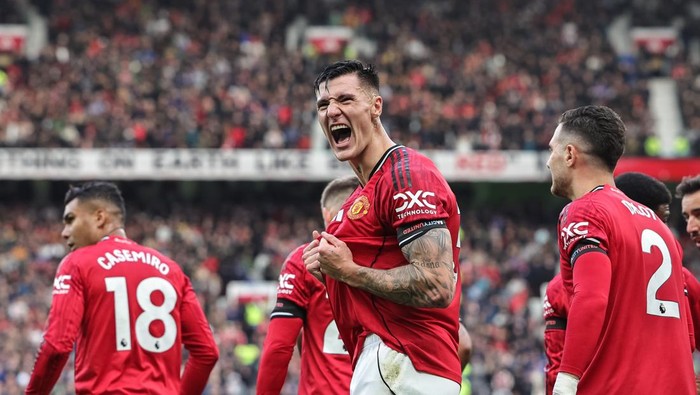 Heboh! Rumor MU Bakal Dijual Lagi, Fans Berbondong-bondong ke Old Trafford