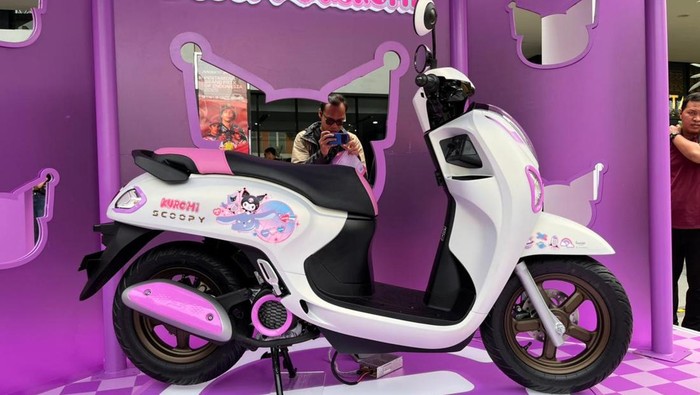 [Honda Scoopy Kuromi Limited Edition Meluncur, Ini yang Beda]