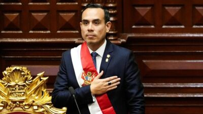 Dina Boluarte Dimakzulkan, Ketua Kongres Jadi Presiden Baru Peru: Krisis atau Peluang?