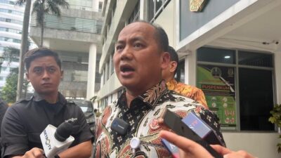 “Kejagung Desak Pengacara Bawa Silfester Matutina ke Jakarta: Lechumanan Klaim Kliennya Ada di Ibu Kota”