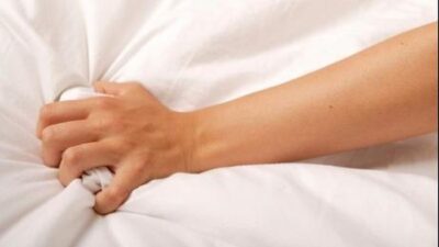Pahami Keintiman Pasangan: Studi Reveal Rerata Durasi Bercinta yang Diinginkan Wanita