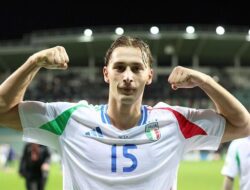 Spalletti: Esposito Bisa Jadi The Next Vieri – Apakah Ini Penerus Sejati Vieri?