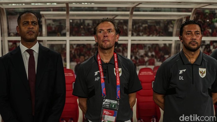 Kluivert dan Staf Belanda-nya: Masa Mereka Bisa Latih Indonesia?