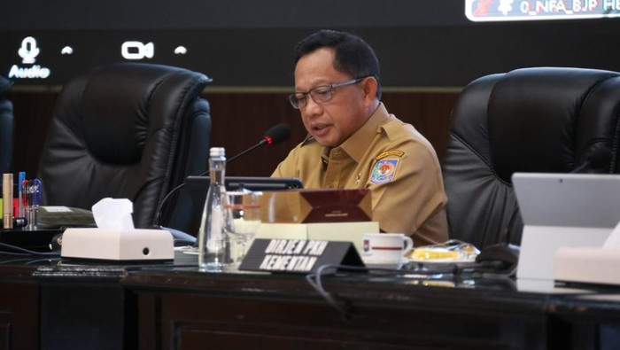 **Mendagri Imbau Pemda Turunkan Harga Cabai dan Daging Ayam, Penyumbang Inflasi September 2025**