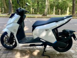 **Kehadiran Motor Listrik Mulai Ancam Motor Bensin di Indonesia? Analisis Teknis dan Pasar**