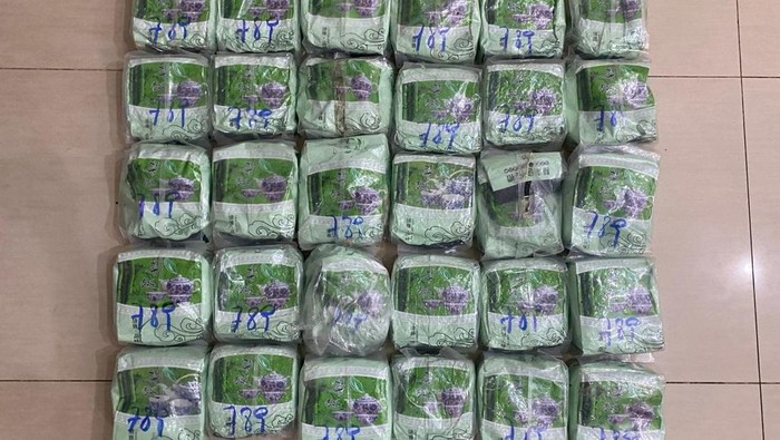 Polda Riau Gagalkan 30 Kg Sabu, Dua Pencurut Diamankan di Dumai
