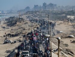 “Ribuan Warga Palestina Bersorak Sambut Tahanan Gaza yang Dibebaskan Israel”