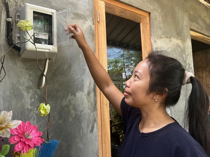 [Dapat Listrik Gratis dari Pemprov Jateng, Warga: Anak Bisa Belajar Nyaman]