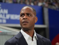 “Menanti Penghakiman Patrick Kluivert: Akhir dari Mitos Sepak Bola Belanda?”