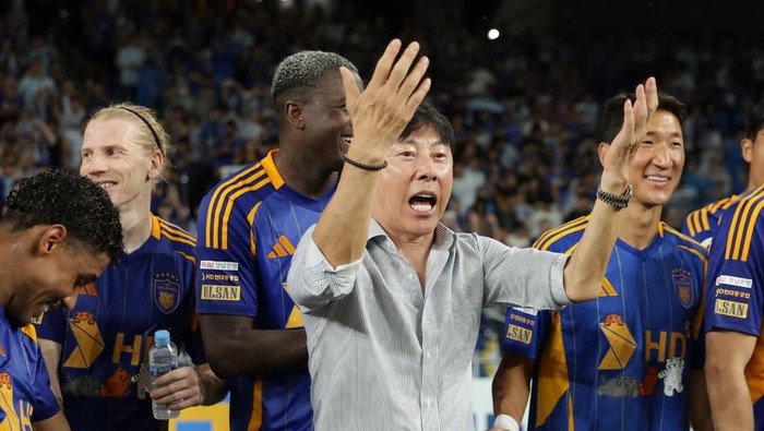 **Shin Tae-yong Kena Fitnah, Kasar ke Pemain Ulsan HD!**