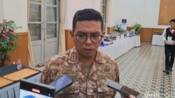 Kepsek SMA di Banten Tampar Murid Merokok, Proses Dinonaktifkan: Polemik Disiplin vs Hak Anak