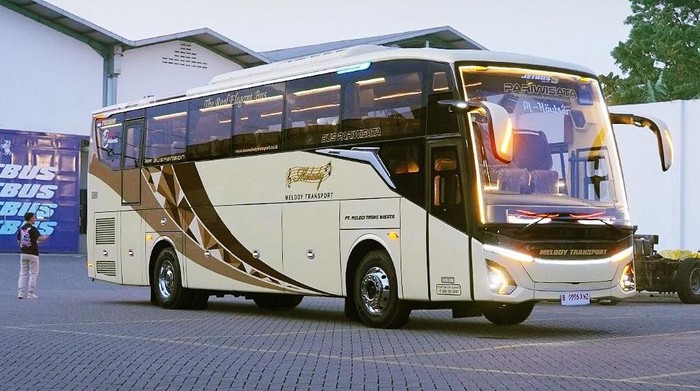 **PO Melody Transport Perkenalkan Bus Adiputro Jetbus 5 SHD dengan Spek Premium**