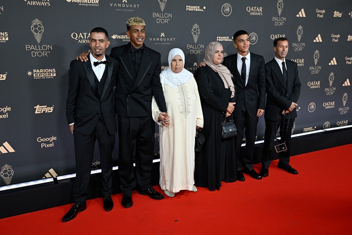 Ayah Lamine Yamal Berulah, Minta Banyak Tuntutan ke Barcelona! Seorang Ayah yang Heboh di Dunia Bola