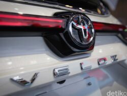 **Siapin Tabungan! Peluncuran Toyota Veloz Hybrid di RI Makin Dekat**