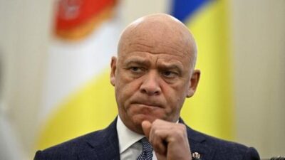 “Ukraina Cabut Kewarganegaraan Walkot Odessa, Diduga Punya Paspor Rusia: Skandal Kebangsaan yang Guncang Politik”