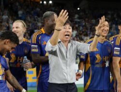 Panas Shin Tae-yong Vs Ulsan HD: Sebuah Pertemuan yang Berujung pada Pecatan