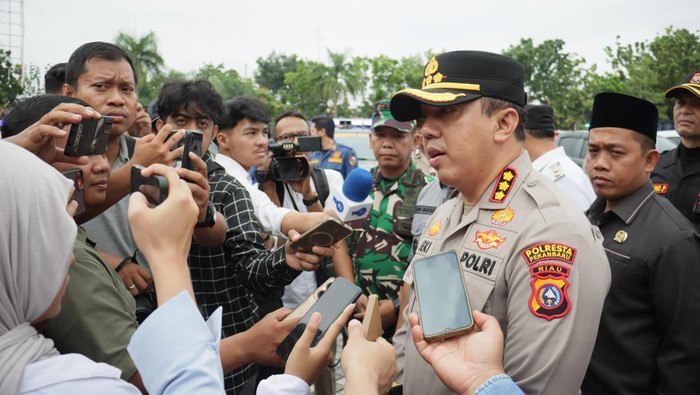 Banjir Siaga! Polres Pekanbaru Siapkan SAR, Warga Siapakah?