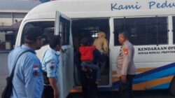 “Nanda dan Keluarga, dari Terlantar hingga Pulang Bersyukur bersama Bantuan Polisi”