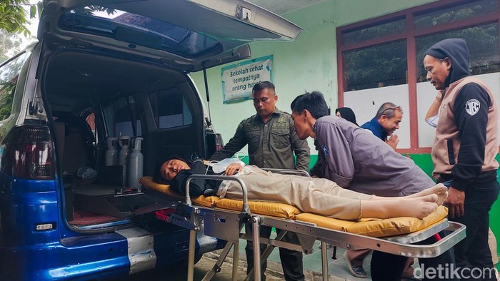 Siswa Keracunan MBG di Bandung Barat Jadi 345 Orang - Update 1