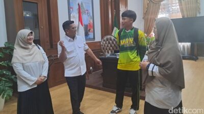 [Anda Ingin Tahu Sanksi Apa yang Menanti Siswa SMA di Lebak yang Merokok? Dijelaskan oleh Andra Soni!]