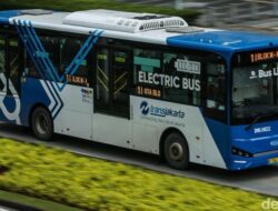 Pramono Terbitkan Pergub TransJ-MRT-LRT Jakarta Gratis untuk 15 Golongan Ini – Update 1