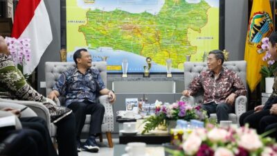 **Ahmad Luthfi Jamin Tak Ada Pungli-Premanisme ke Pengusaha China di Jateng**