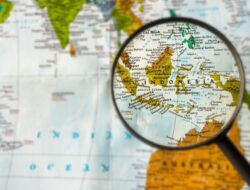 “Cerita Telkom Sambungkan Internet Hingga Ujung Timur Indonesia: Menyambungkan Mimpi Digital di pelosok Negeri”