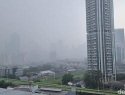 Air Hujan Jakarta Terkontaminasi Mikroplastik Berbahaya Menurut BRIN