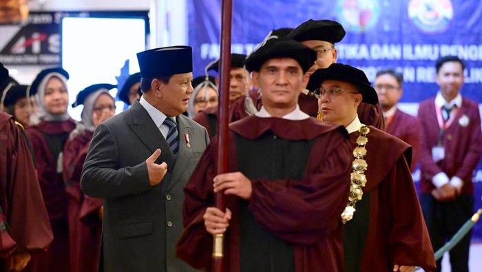 UKRI Melesat, Prabowo Puji Sufmi Dasco: Rektor yang Membanggakan Indonesia!