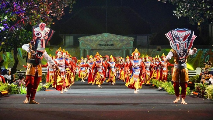 Kemenbud Beri Tontonan Seru di Hari Kebudayaan dengan Karnaval Budaya Nusantara
